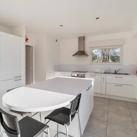 Villa 4 Etoiles A 50m La Tranquille Et Lumineuse A - Ref 135